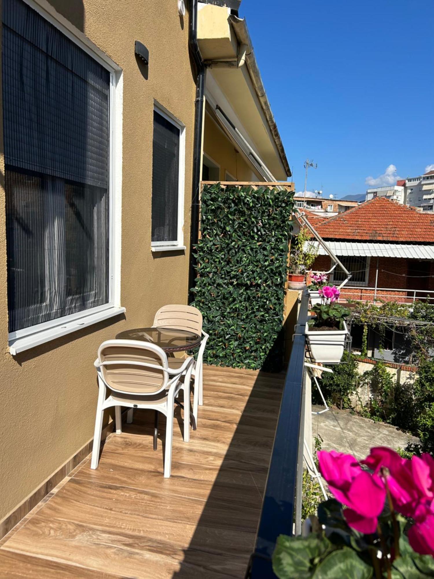 Vila Panto Tirana Exteriör bild