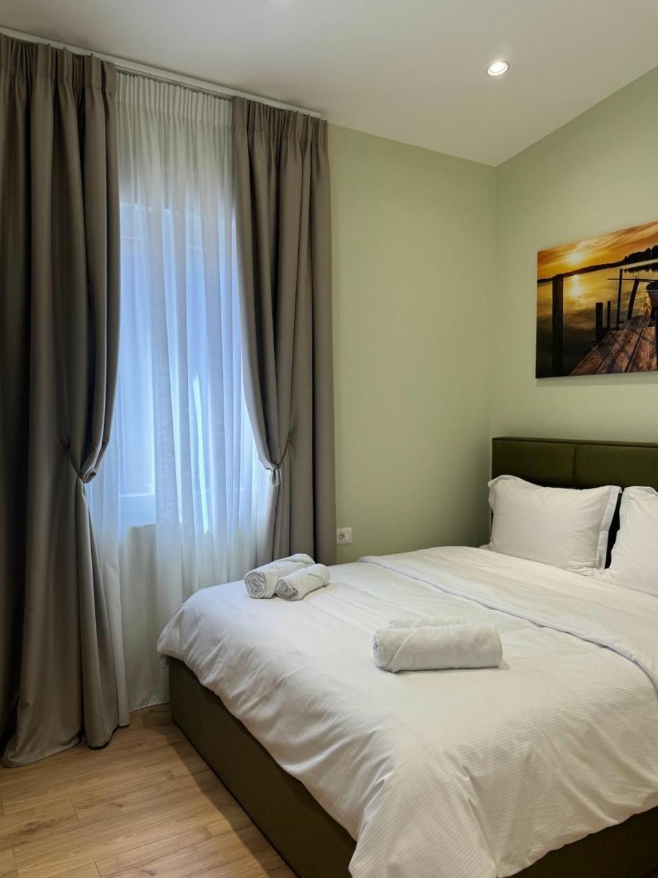 Vila Panto Tirana Exteriör bild